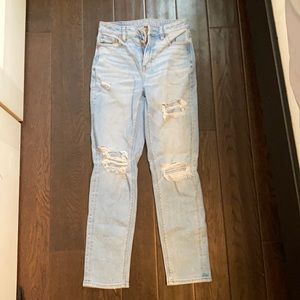 American Eagle Mom Jean